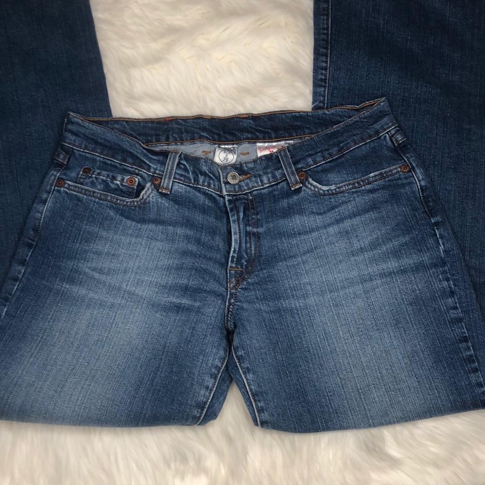 Lucky Brand flare cut jeans size 8/29 regular